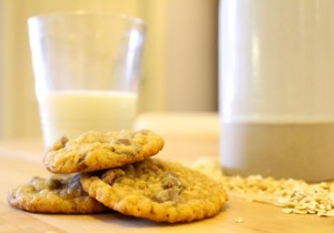 chocolate chip oatmeal cookies