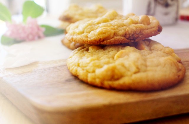 Macadamia and White Chocolate Cookies